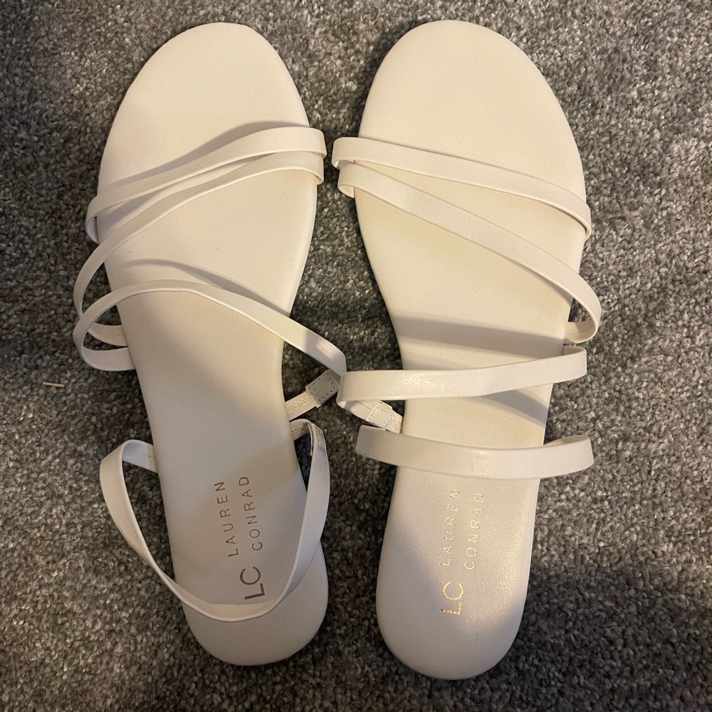 NWOT LC by Lauren Conrad size 10 white strappy sandals